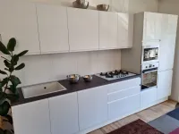 Cucina Aran moderna lineare bianca in laminato opaco Candida