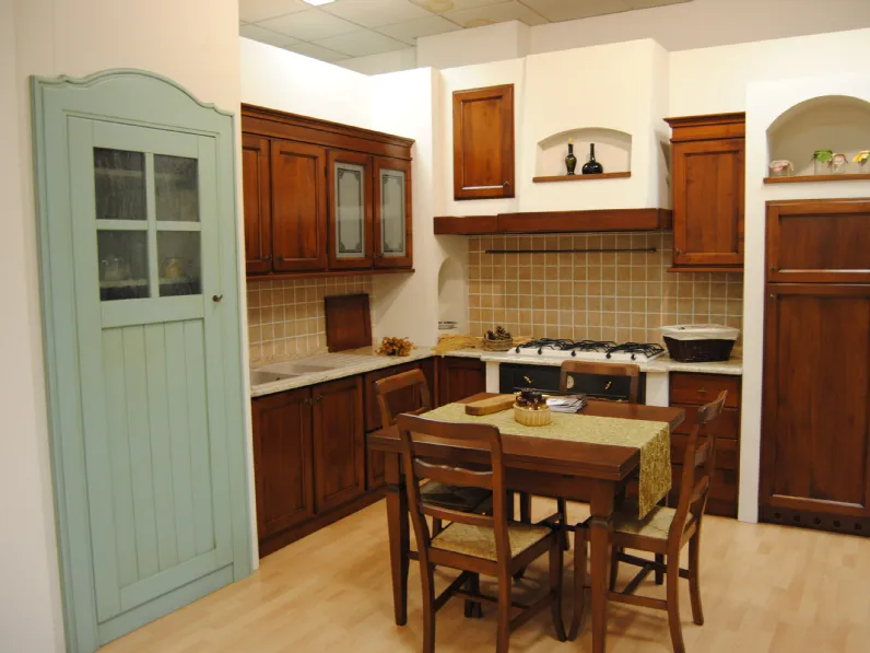 Cucina classica in noce nazionale 