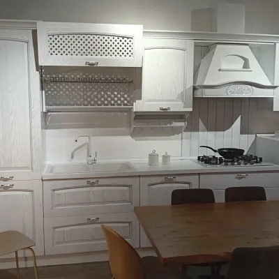 Cucina bianca classica lineare Kuadra cucine Arena a soli 4900