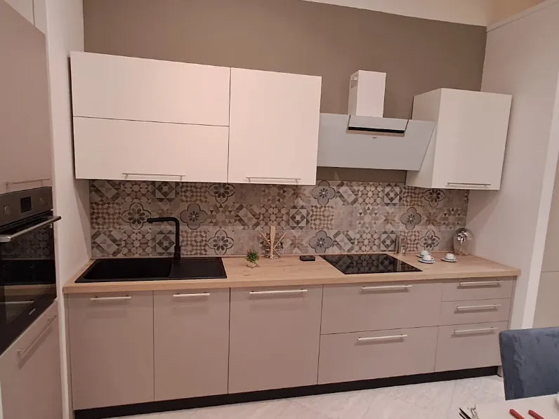 Cucina altri colori moderna lineare Ares &tradition scontata