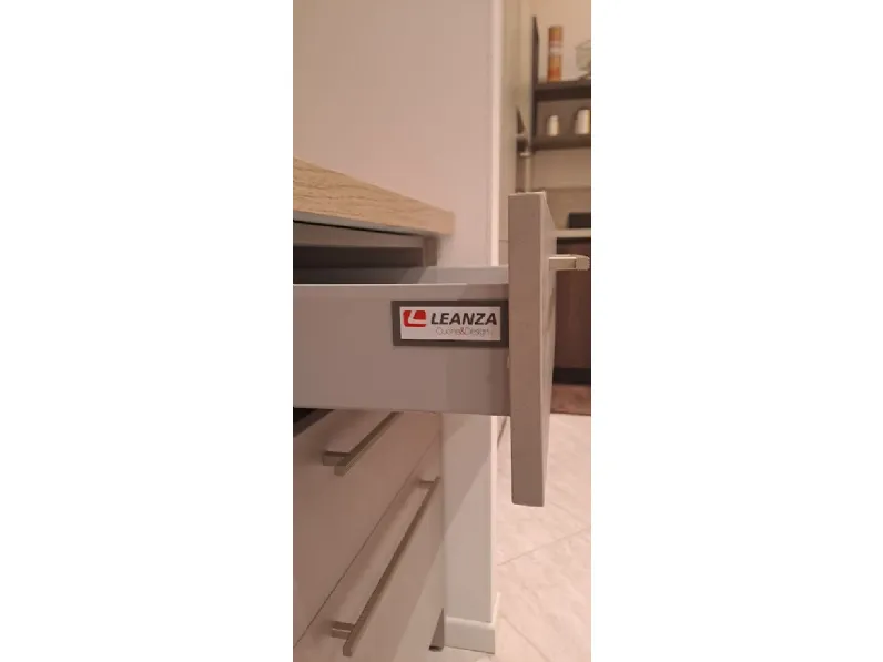 Cucina altri colori moderna lineare Ares &tradition scontata