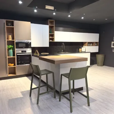 Cucina Cucina kal� moderna bianca Arredo3 con penisola scontata 37%