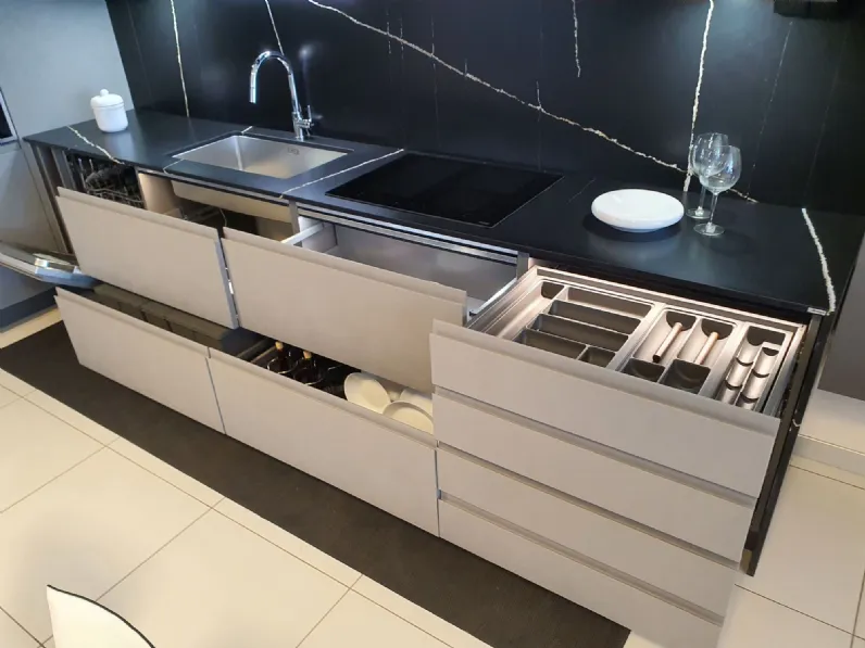 Cucina ad angolo Arredo3 K5 wega  SCONTATA 42%