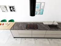 Cucina con isola in laccata opaco altri colori Kali  a prezzo ribassato