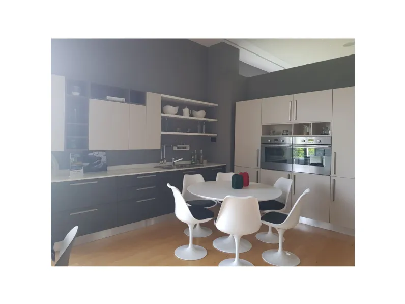 Cucina ad angolo in laminato lucido bianca Round in pronta consegna a prezzo scontato