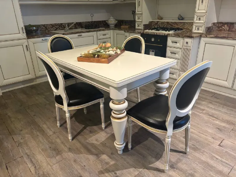 Cucina ad angolo in laccata a prezzo ribassato 50%