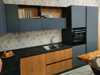 Cucina Arrex industriale con penisola antracite in laminato materico Loft wood