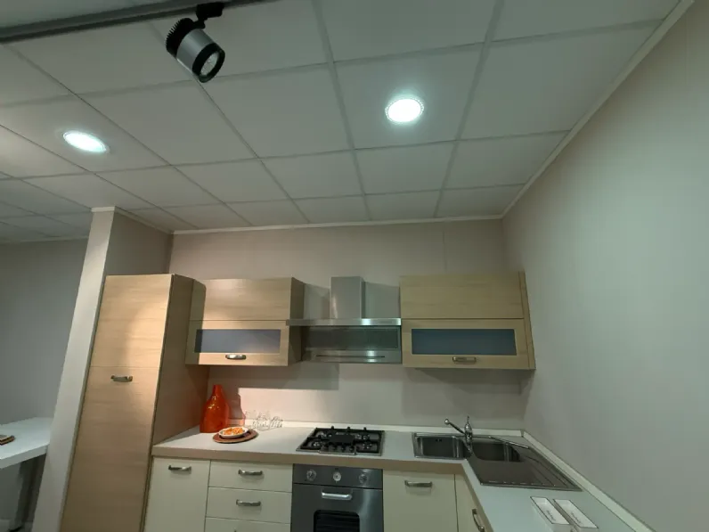 Cucina ad angolo in laminato materico rovere chiaro Papavero  a prezzo ribassato