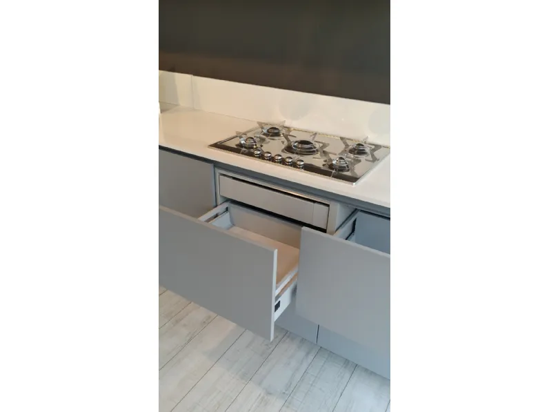 Cucina Arrital cucine Ak03 arrital laccato goffrato grigio opaco scontato del -52 %