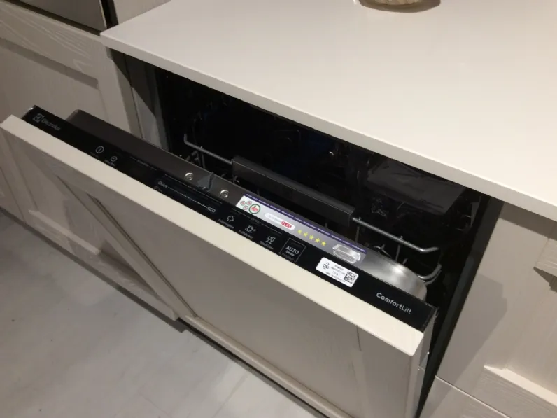 Cucina Artigianale moderna ad isola altri colori in legno Aida