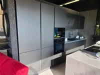 Cucina con isola in polimerico opaco grigia Artis tedesca 2025 a prezzo ribassato