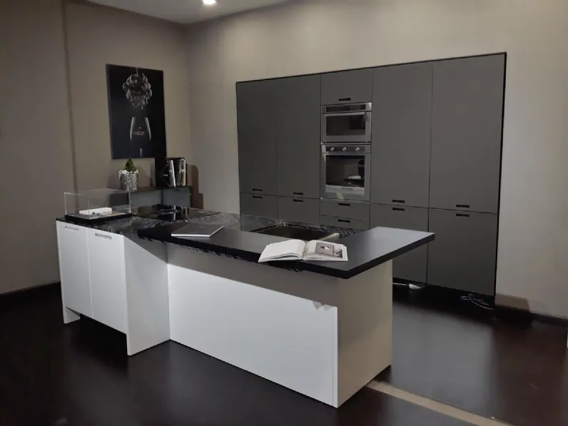 Cucina Atelier moderna grigio ad isola Aster cucine