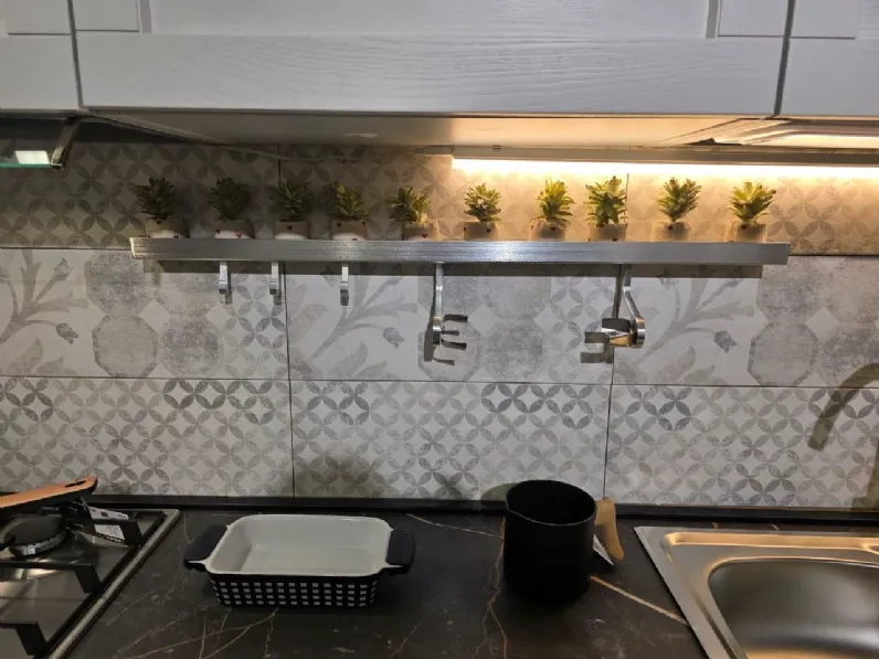 Cucina americana lineare Elsa  total white Net cucine a prezzo ribassato