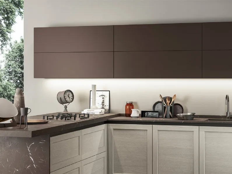 Cucina ad angolo in laccata opaco bianca Frame a prezzo scontato