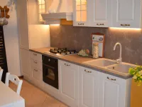 Cucina Arredo3 Asolo, country lineare a prezzo scontato.