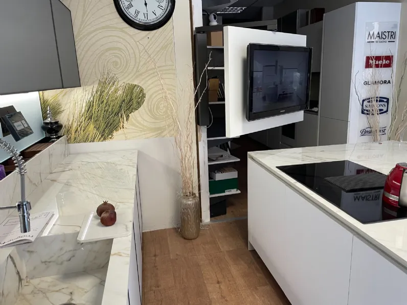 Cucina ad isola design bianca Arredo3 Agin a soli 14831€