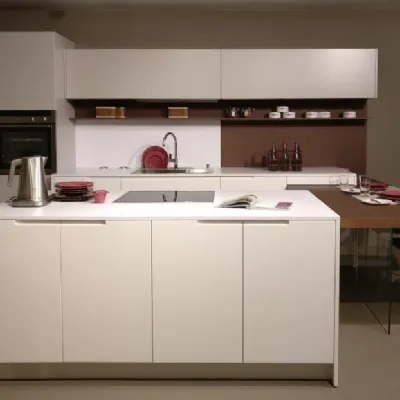 Cucina design bianca Maistri cucine ad isola Laccata a soli 20300�