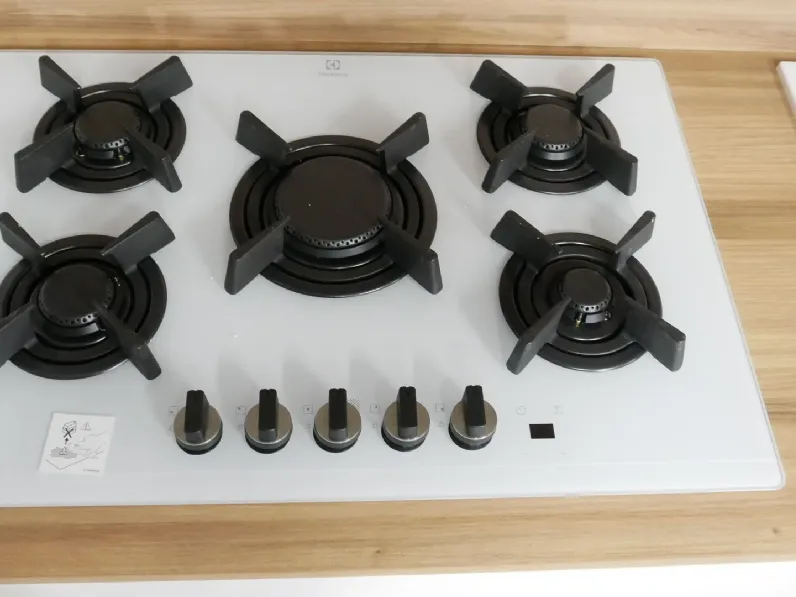 Cucina bianca design lineare Mobilturi Cucina pop a soli 4990 Euro
