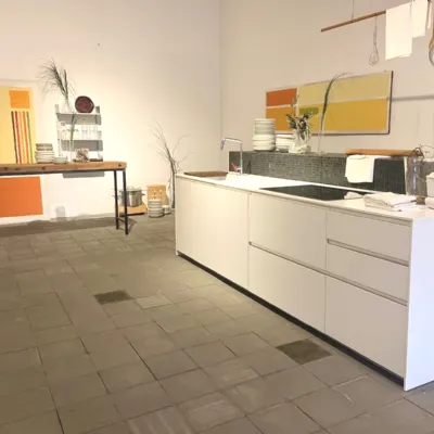 Cucina lineare in laminato opaco a prezzo scontato 28%
