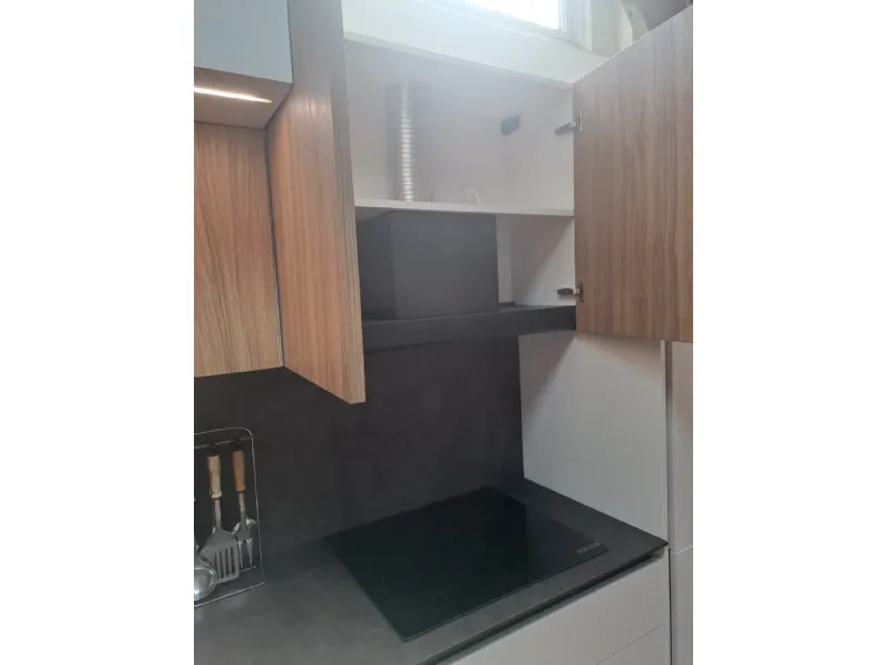 Cucina a PREZZI OUTLET in laminato opaco Prima cucine -35%