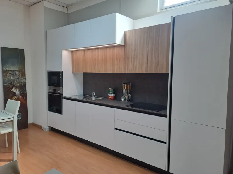 Cucina a PREZZI OUTLET in laminato opaco Prima cucine -35%