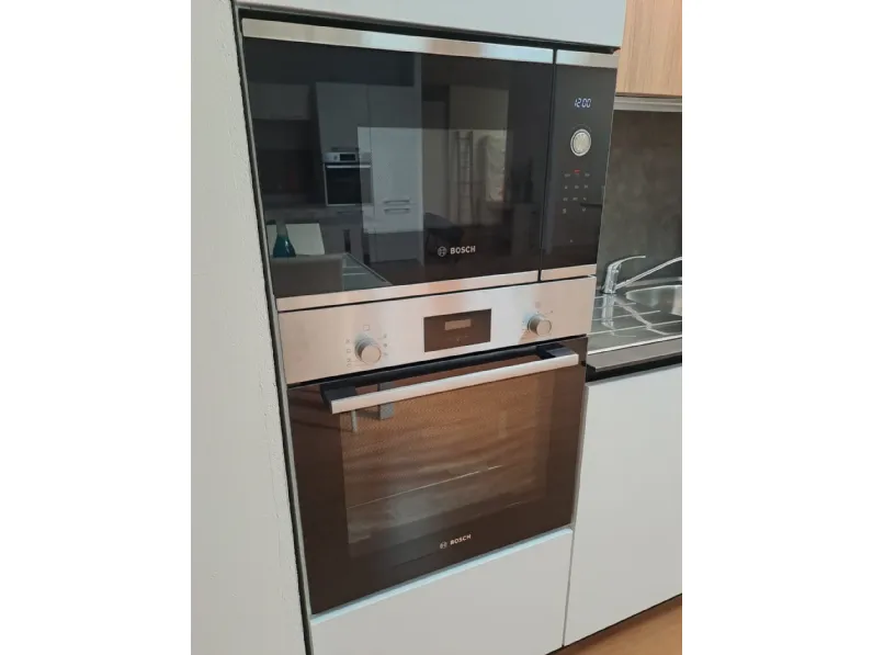 Cucina a PREZZI OUTLET in laminato opaco Prima cucine -35%