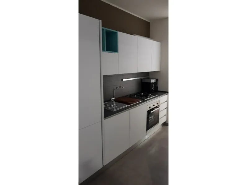 Cucina bianca design lineare Mia Mobilegno cucine in Offerta Outlet