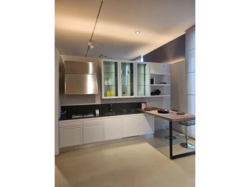 Cucina inglese con penisola Carattere  Scavolini a prezzo scontato