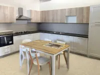 Cucina Robinia ad angolo Ar-due con uno sconto imperdibile