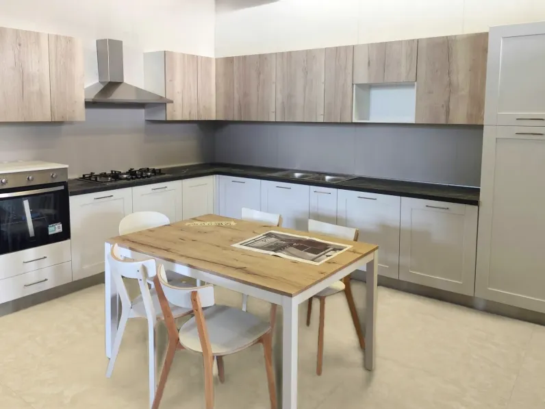 Cucina Robinia ad angolo Ar-due con uno sconto imperdibile