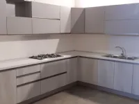 Cucina Evo: moderna ad angolo, bianca in laminato materico Maya.