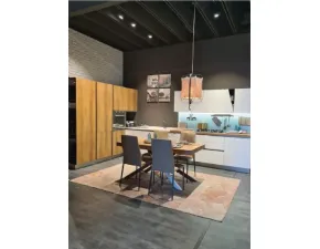 Cucina Stosa Sa 203 Infinity: moderna, ad angolo, bianca in legno.