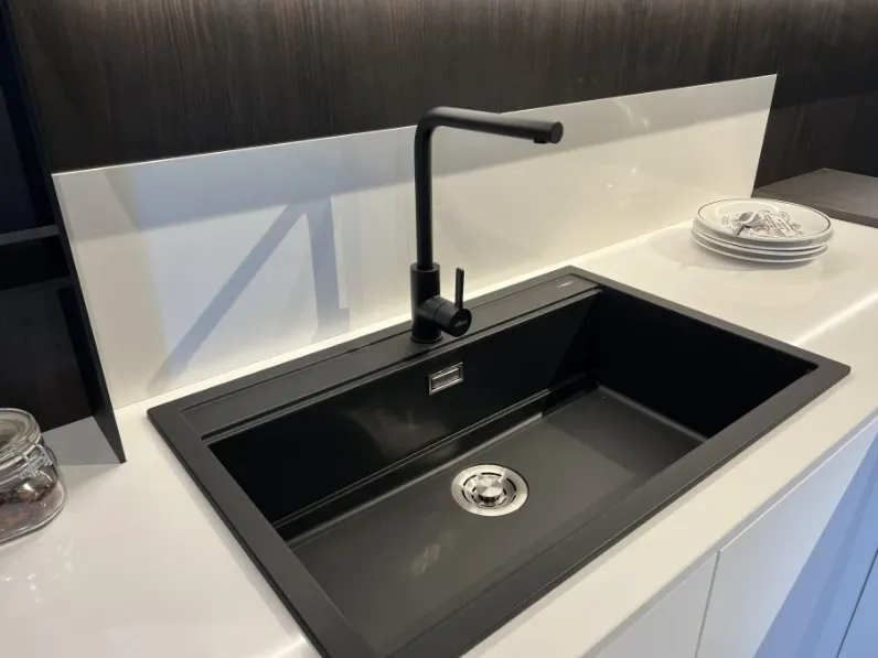 Cucina bianca moderna ad angolo Stosa Infinty a soli 12500 Euro