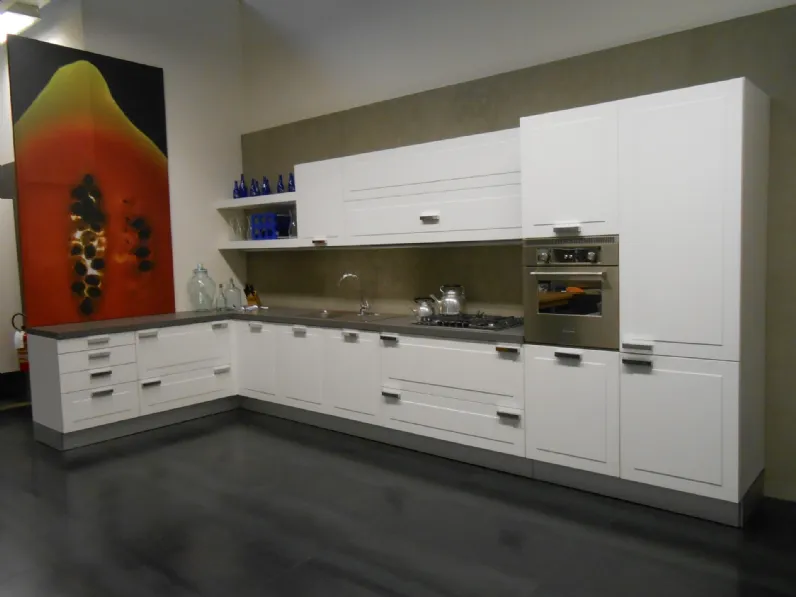Cucina bianca moderna ad angolo Vela quadra Dada in offerta