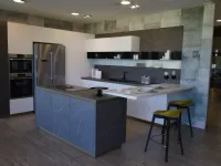 Scopri la cucina moderna ad isola Delinea di Scavolini a prezzo scontato!