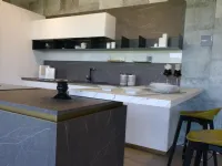 Scopri la cucina moderna ad isola Delinea di Scavolini a prezzo scontato!