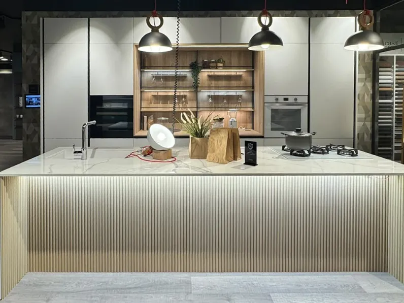 Cucina a prezzo ribassato con isola moderna Tag seta La casa moderna