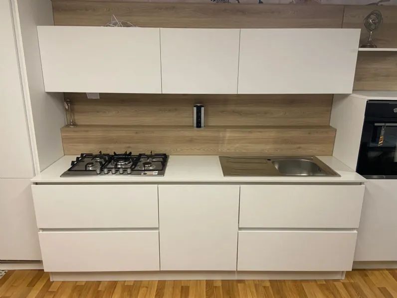Cucina a PREZZI OUTLET in laminato opaco Essebi -35%