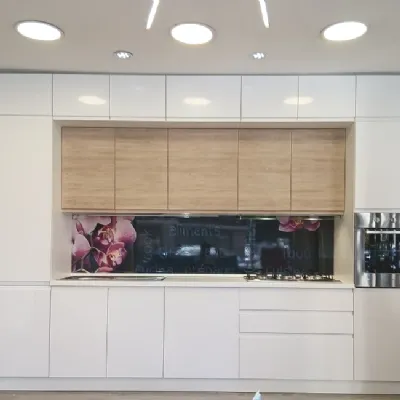 Cucina bianca moderna lineare Artigianale Cucina kattyy 360 cm promo bilancia a soli 3800 Euro