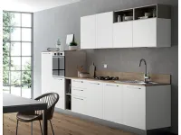 Cucina bianca moderna lineare Domino bianco e castoro Primacucine in Offerta Outlet