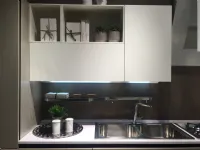 Cucina bianca moderna lineare Liberamente visone e bianca Scavolini