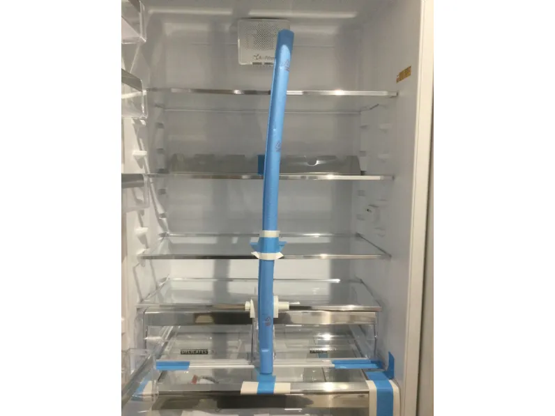 Cucina Luna frigo da 75 moderna bianca Mobilturi lineare scontata 62%