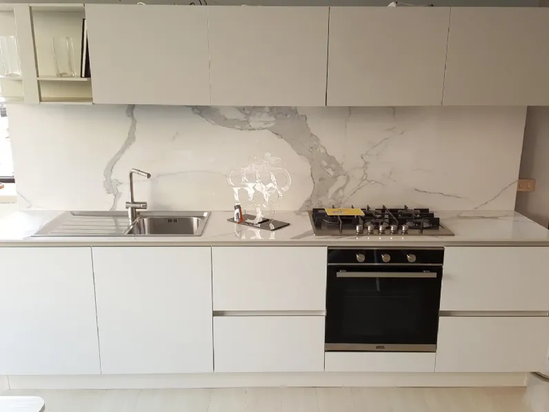 Cucina bianca moderna lineare Dibiesse Play time gola a soli 5500 Euro