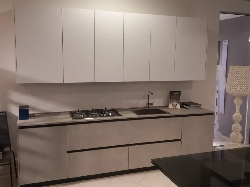 Cucina lineare in laccata opaco a prezzo scontato 46%