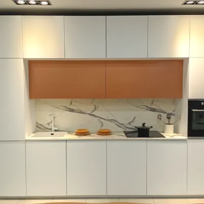 Cucina bianca moderna lineare Time maniglia step Gentili group in offerta