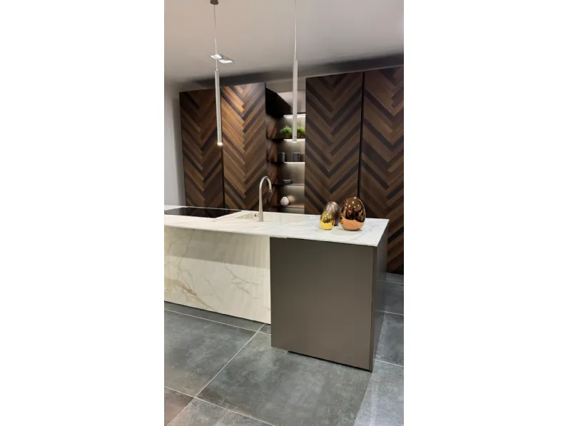 Cucina altri colori design con isola Binova Mantis a soli 26000 Euro