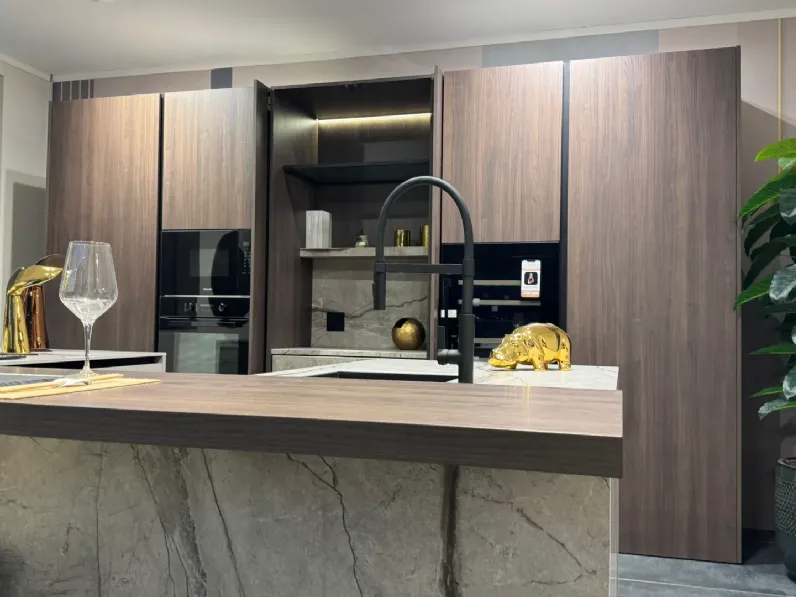 Cucina tortora design con isola Bluna Binova a soli 21900 Euro