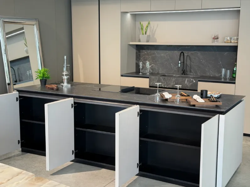 Cucina Bluna moderna tortora Binova con isola scontata 57%