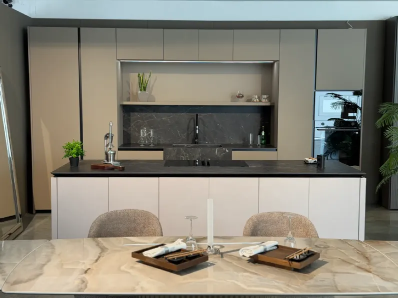 Cucina Bluna moderna tortora Binova con isola scontata 57%