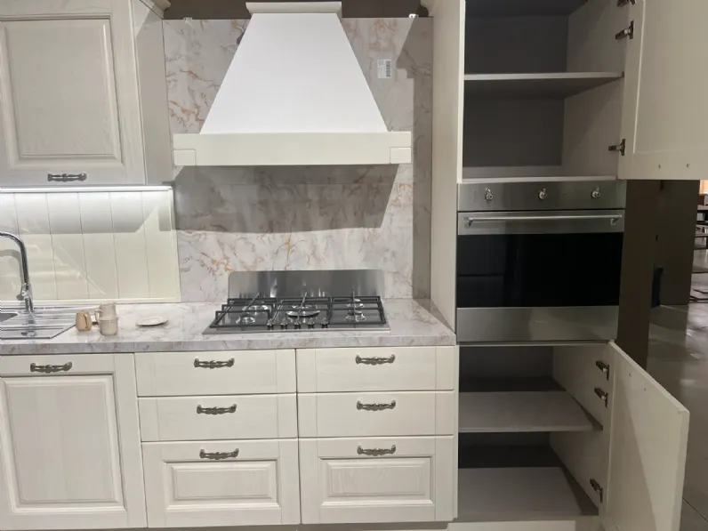 Cucina lineare in legno a prezzo scontato 51%